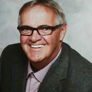 Meet your Posher, Raymond